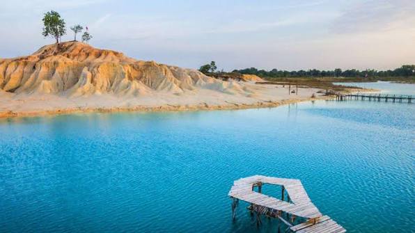Danau Biru Bintan